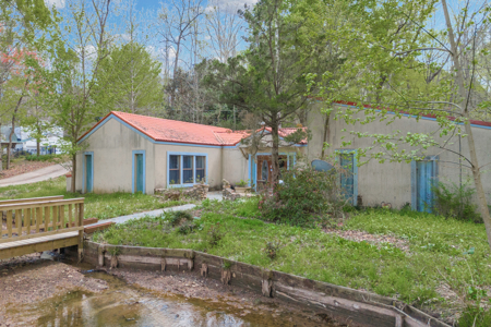 30-Acre Multi-Use Property w/ Homes & Warehouse - image 31