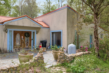 30-Acre Multi-Use Property w/ Homes & Warehouse - image 30