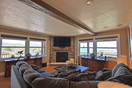 Luxury Mountain Home Near Ski Resort in Colorado - image 10