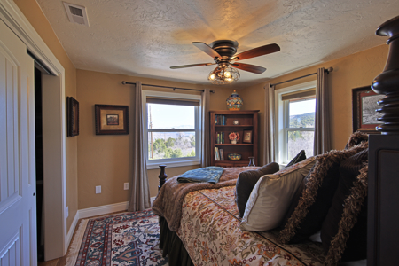 Luxury Mountain Home Near Ski Resort in Colorado - image 9