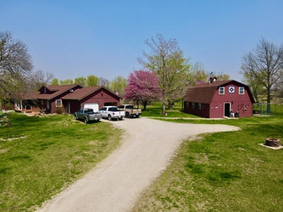 Lyon County, KS - 7 Acres w/ Home in Emporia, Kansas - image 41