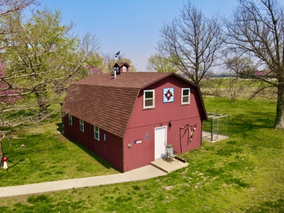 Lyon County, KS - 7 Acres w/ Home in Emporia, Kansas - image 34