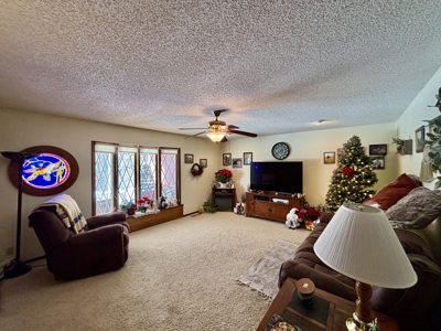 Lyon County, KS - 7 Acres w/ Home in Emporia, Kansas - image 8