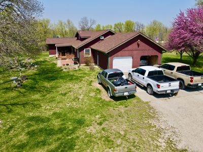 Lyon County, KS - 7 Acres w/ Home in Emporia, Kansas - image 38