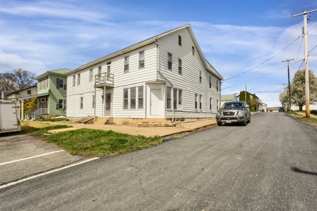 135 E. Market St, Berrysburg, PA 17005 - image 1