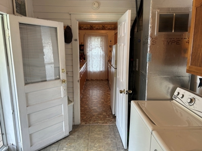 2 Bedroom 1.5 Bath Home - Garage - Russell Springs, Ky. - image 37