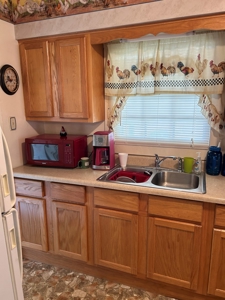 2 Bedroom 1.5 Bath Home - Garage - Russell Springs, Ky. - image 32