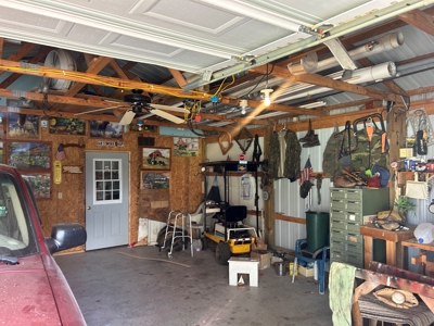 2 Bedroom 1.5 Bath Home - Garage - Russell Springs, Ky. - image 14