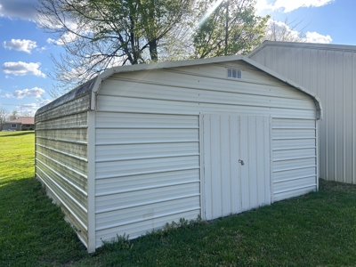 2 Bedroom 1.5 Bath Home - Garage - Russell Springs, Ky. - image 12