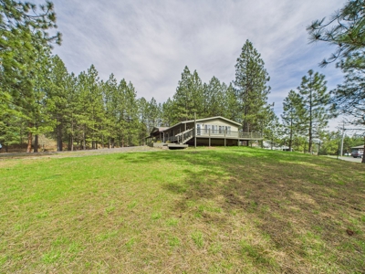 Country Home and Land for Sale Just Outside of Orofino, Idaho - image 4