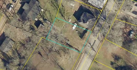 Affordable In-Town Lot in Elberton, GA - 0.15 Acres with Utilitie - image 1