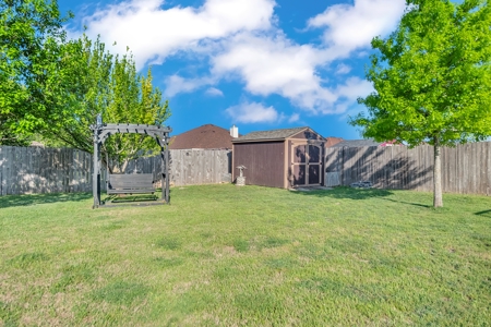 Killeen Home For Sale w/ Spacious Comfort Near Fort Cavazos - image 31