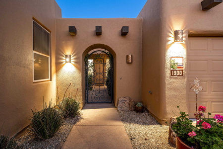 Golf Property with Panoramic Views in Las Cruces, New Mexico - image 5