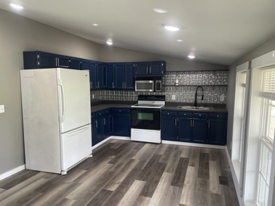 Recently Remodeled Home in Monticello, Kentucky - image 32