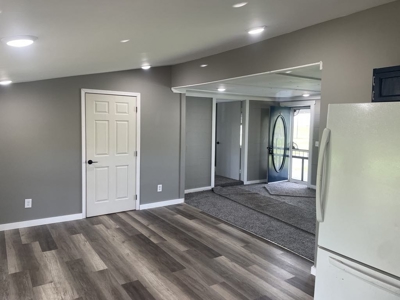 Recently Remodeled Home in Monticello, Kentucky - image 31