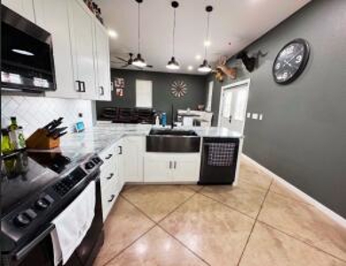 Home & Acreage for Sale near Bolivar, MO - image 5