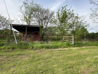 Country Home- Latimer County Oklahoma- Wilburton, OK - image 42