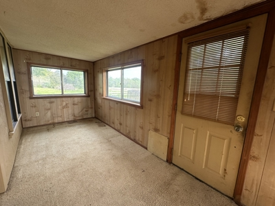 Country Home- Latimer County Oklahoma- Wilburton, OK - image 16