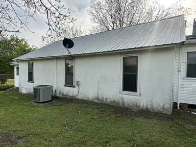 Country Home- Latimer County Oklahoma- Wilburton, OK - image 34