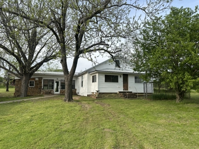Country Home- Latimer County Oklahoma- Wilburton, OK - image 46