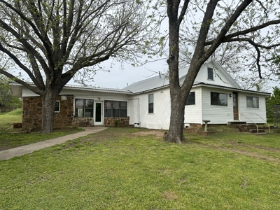 Country Home- Latimer County Oklahoma- Wilburton, OK - image 43