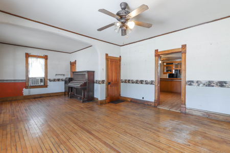 ONLINE AUCTION - Scandinavia, WI - image 10
