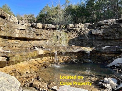 Walk To The Water Of Bull Shoals Lake - image 6