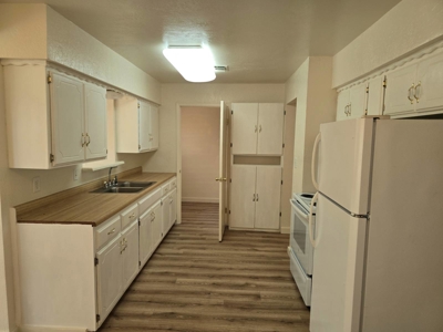 Home with Guesthouse for Sale in Fort Townson, Oklahoma - image 26