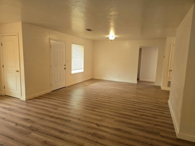 Home with Guesthouse for Sale in Fort Townson, Oklahoma - image 23