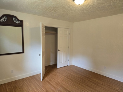 Home with Guesthouse for Sale in Fort Townson, Oklahoma - image 16