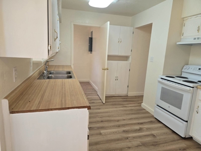 Home with Guesthouse for Sale in Fort Townson, Oklahoma - image 25