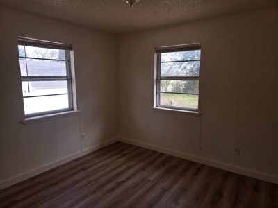 Home with Guesthouse for Sale in Fort Townson, Oklahoma - image 33