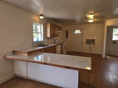 Home with Guesthouse for Sale in Fort Townson, Oklahoma - image 10