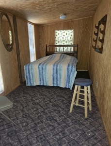 Cabin on Acreage for Sale in Moyers, Oklahoma - image 33