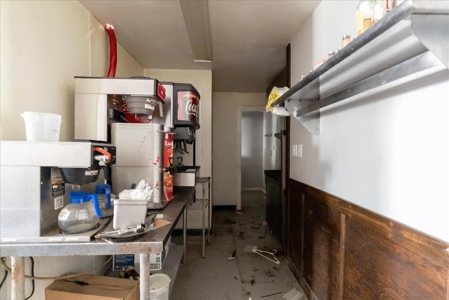 Versatile Commercial/Investment Property – Prime Location!! - image 15