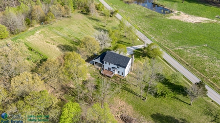 Country Home in Albany, Kentucky - image 18