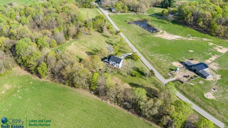 Country Home in Albany, Kentucky - image 19
