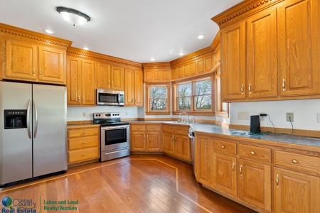 Country Home in Albany, Kentucky - image 30