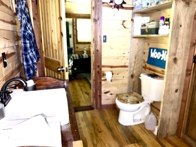 Cabin With Creek Frontage For Sale In North Central Arkansas - image 35