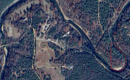 Cabin With Creek Frontage For Sale In North Central Arkansas - image 24