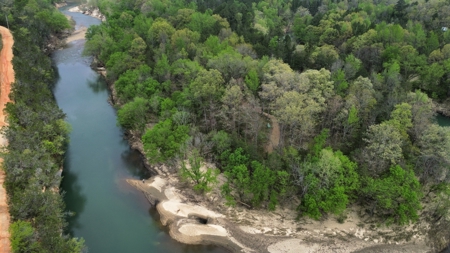Cabin With Creek Frontage For Sale In North Central Arkansas - image 5