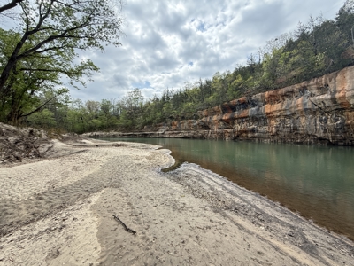 Cabin With Creek Frontage For Sale In North Central Arkansas - image 20