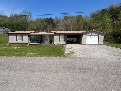 Live Absolute Auction 3 Bedroom Home and Personal Property - image 1