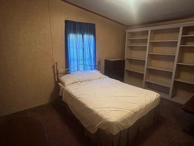 Live Absolute Auction 3 Bedroom Home and Personal Property - image 14