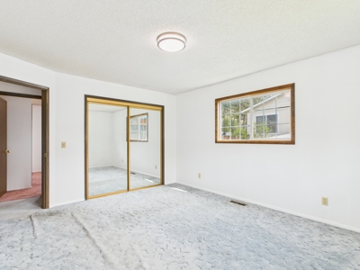 Charming and Spacious Home for Sale in Orofino, Idaho - image 10
