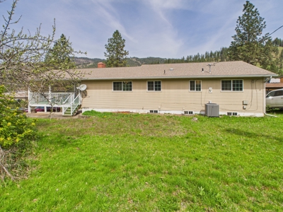 Charming and Spacious Home for Sale in Orofino, Idaho - image 25