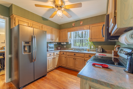 Home for Sale on Private, Wooded Lot in Lawrenceburg, Tennessee - image 21