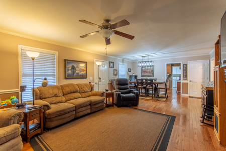Home for Sale on Private, Wooded Lot in Lawrenceburg, Tennessee - image 9