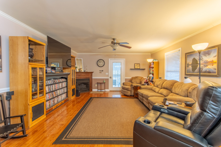 Home for Sale on Private, Wooded Lot in Lawrenceburg, Tennessee - image 8