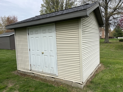 ONLINE AUCTION - 3 Bed, 2 Bath Home on 0.43 Acres in Town - image 19